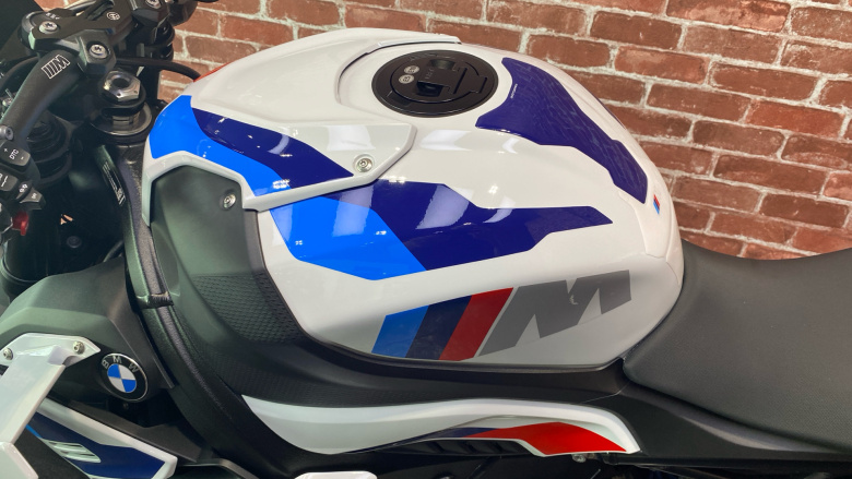 (23MY) BMW M1000 R